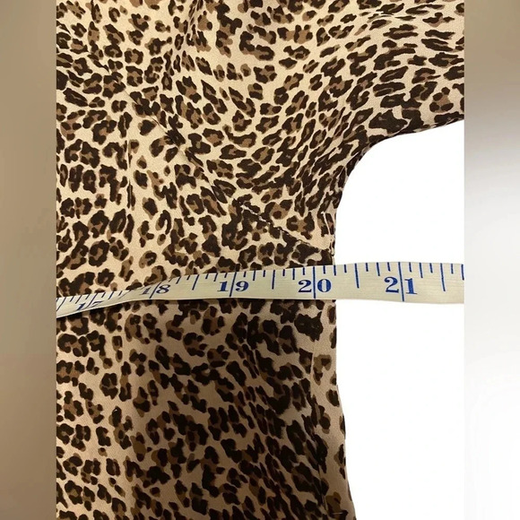 Joie Silk Animal Print Shirt Sleeve Blouse - Picture 10 of 11